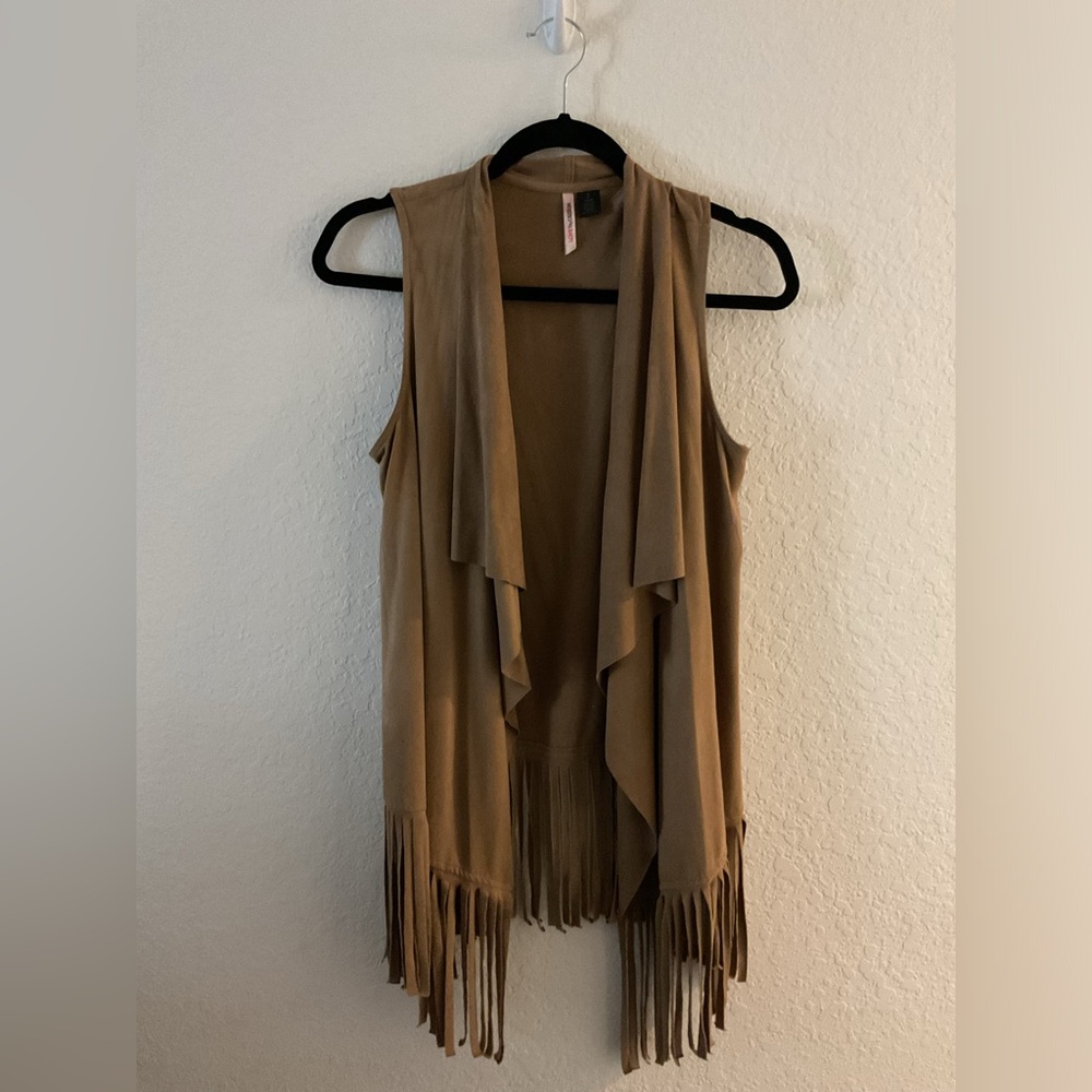 LOVE BY DESIGN sleeveless top Size S